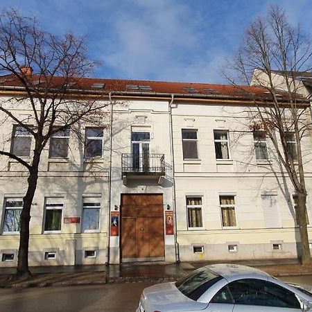 A Pousada Romzsa Tódor Kollégium Szeged Exterior foto
