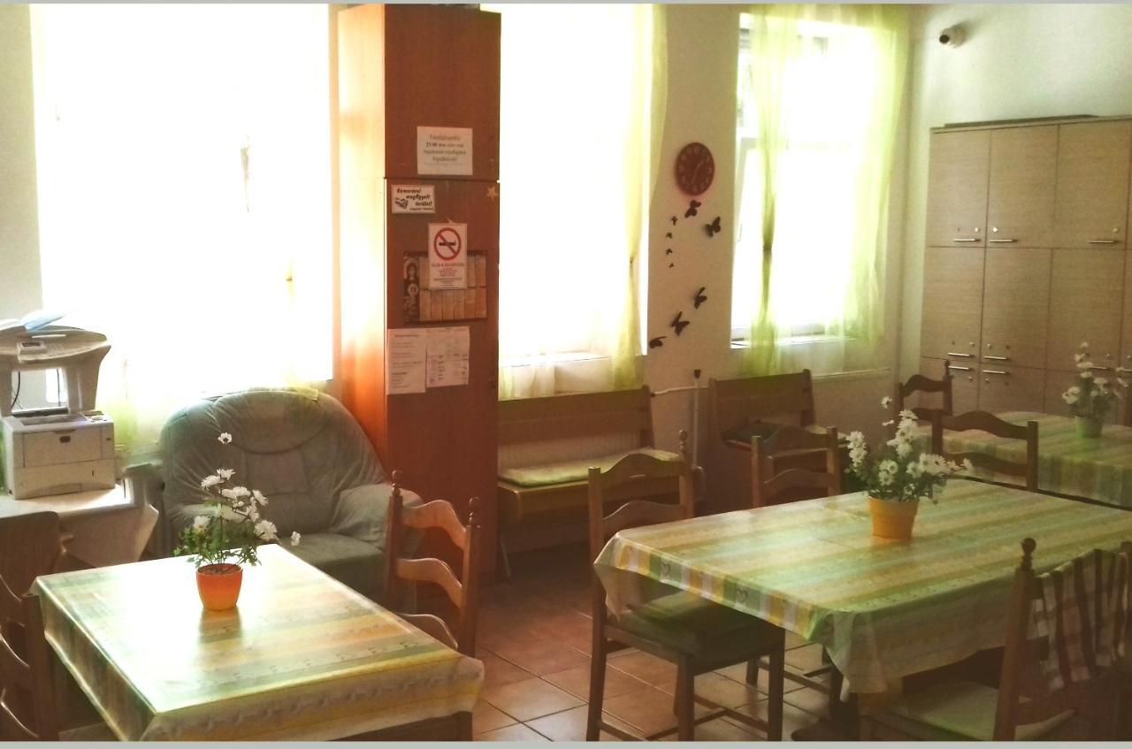 A Pousada Romzsa Tódor Kollégium Szeged Exterior foto