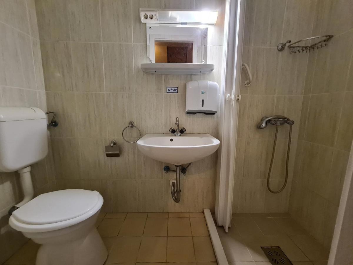 A Pousada Romzsa Tódor Kollégium Szeged Exterior foto