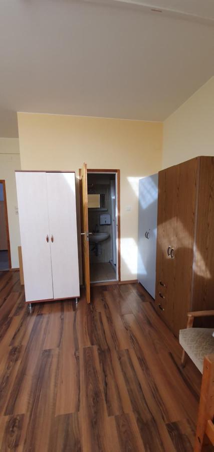 A Pousada Romzsa Tódor Kollégium Szeged Exterior foto